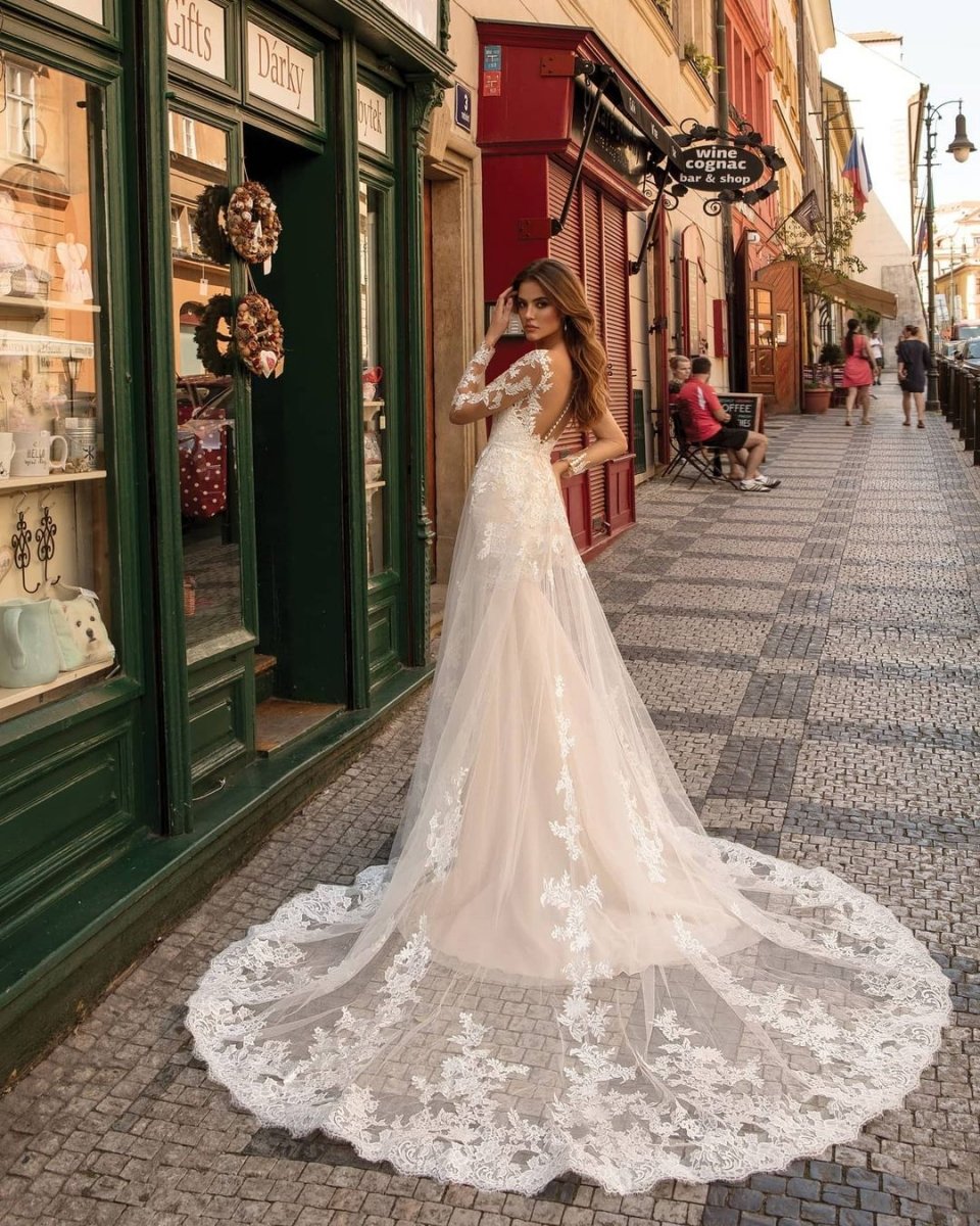 Modern Long Sleeves Mermaid Lace Ivory Wedding Dresses - KissProm