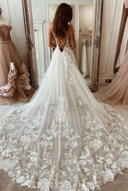 A-line Attractive V-neck Tulle Appliques Bohemian Wedding Dress