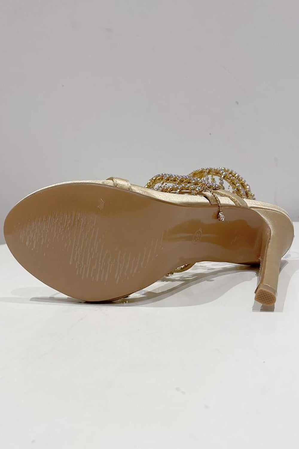 Elegant Diamond Tassel Shoe Clips - Accessorize Your Heels