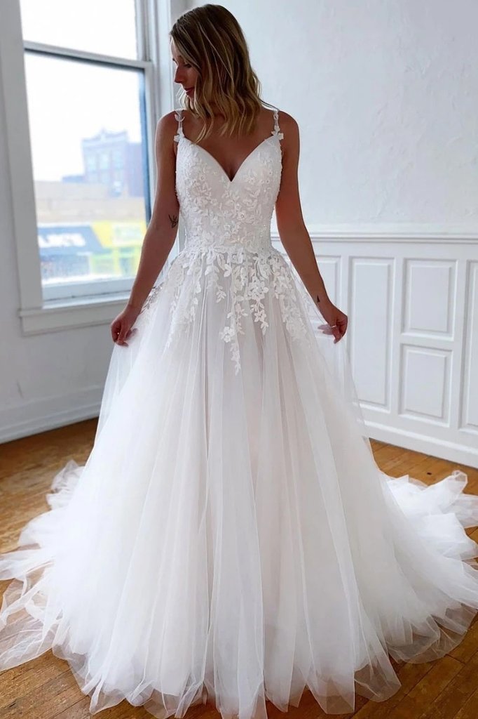 Chic A Line Spaghetti Straps Tulle Sweep Train Wedding Dresses With Appliques