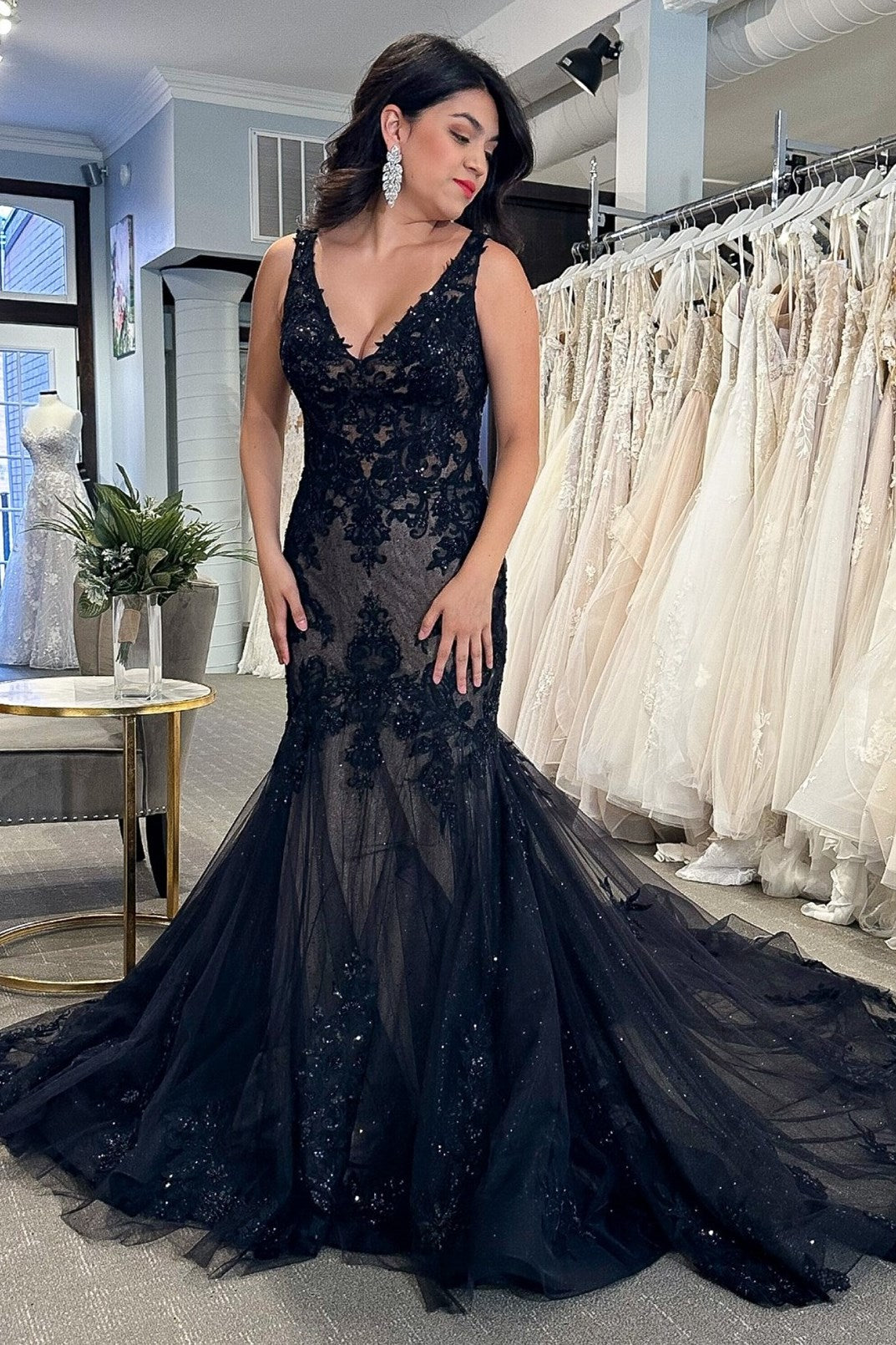 Chana Black Tulle Appliques V Neck Trumpet Long Wedding Dress