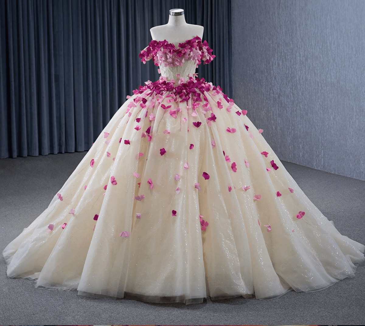 Romantic Heart Off - the - Shoulder Tulle Quinceañera Dress - KissProm