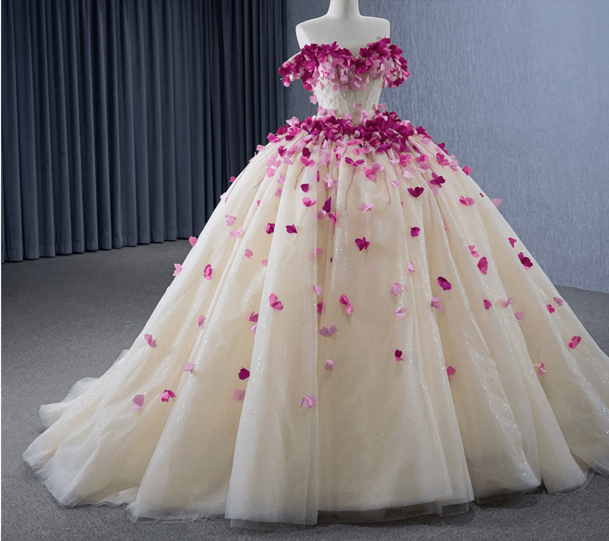 Romantic Heart Off - the - Shoulder Tulle Quinceañera Dress - KissProm