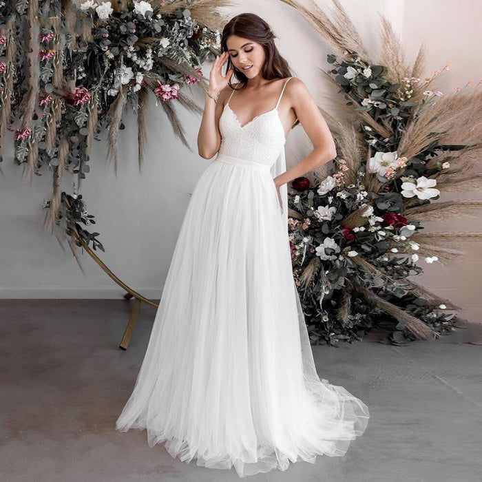 A Line Tulle Spaghetti Straps Wedding Dresses With Lace Appliques 1652