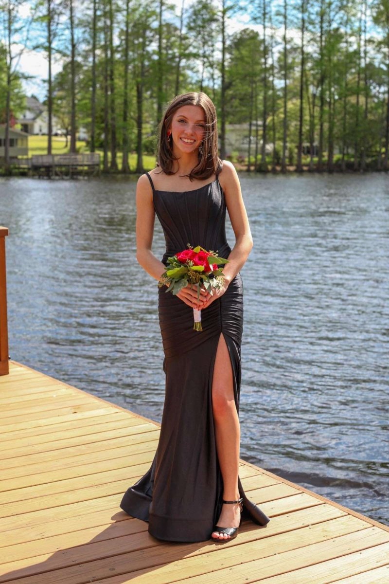 Addilynn| Mermaid Scoop Neck Satin Prom Dress with Slit - KissProm