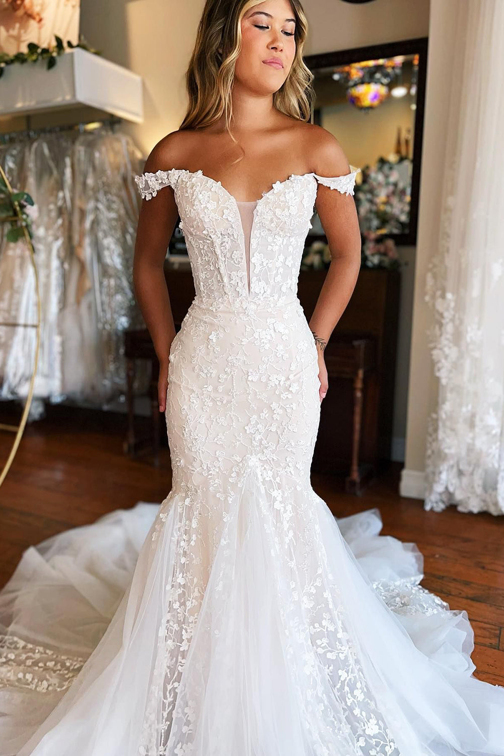 Amoura | Mermaid White Lace Sweep Train Long Wedding Dress with Appliques