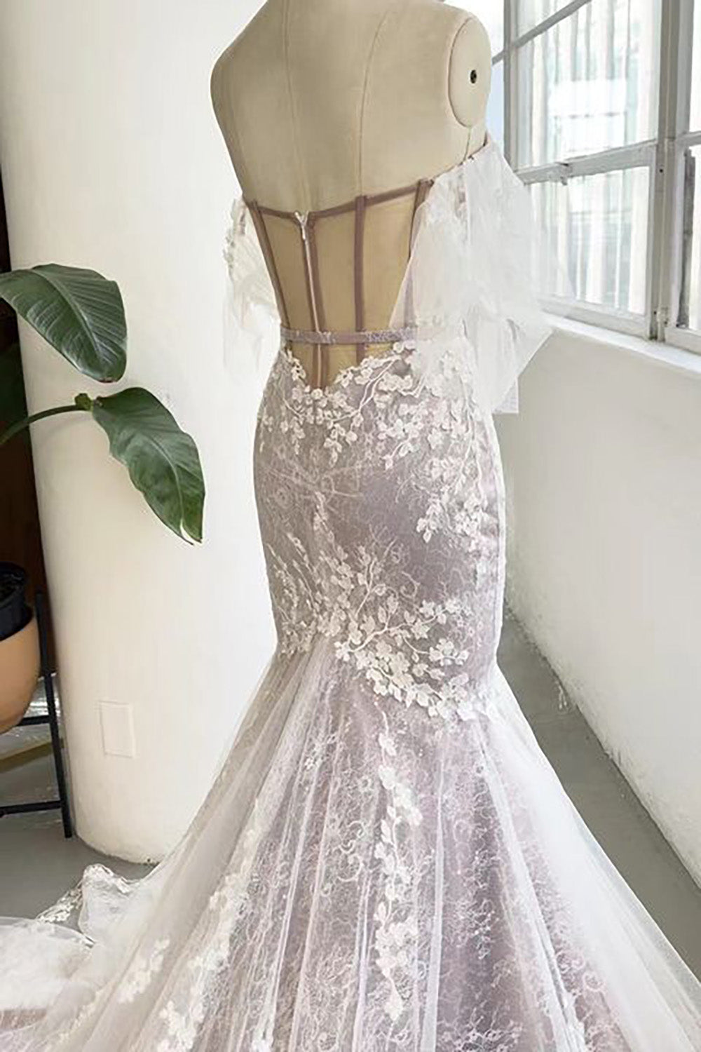 Purple corset hot sale wedding dress