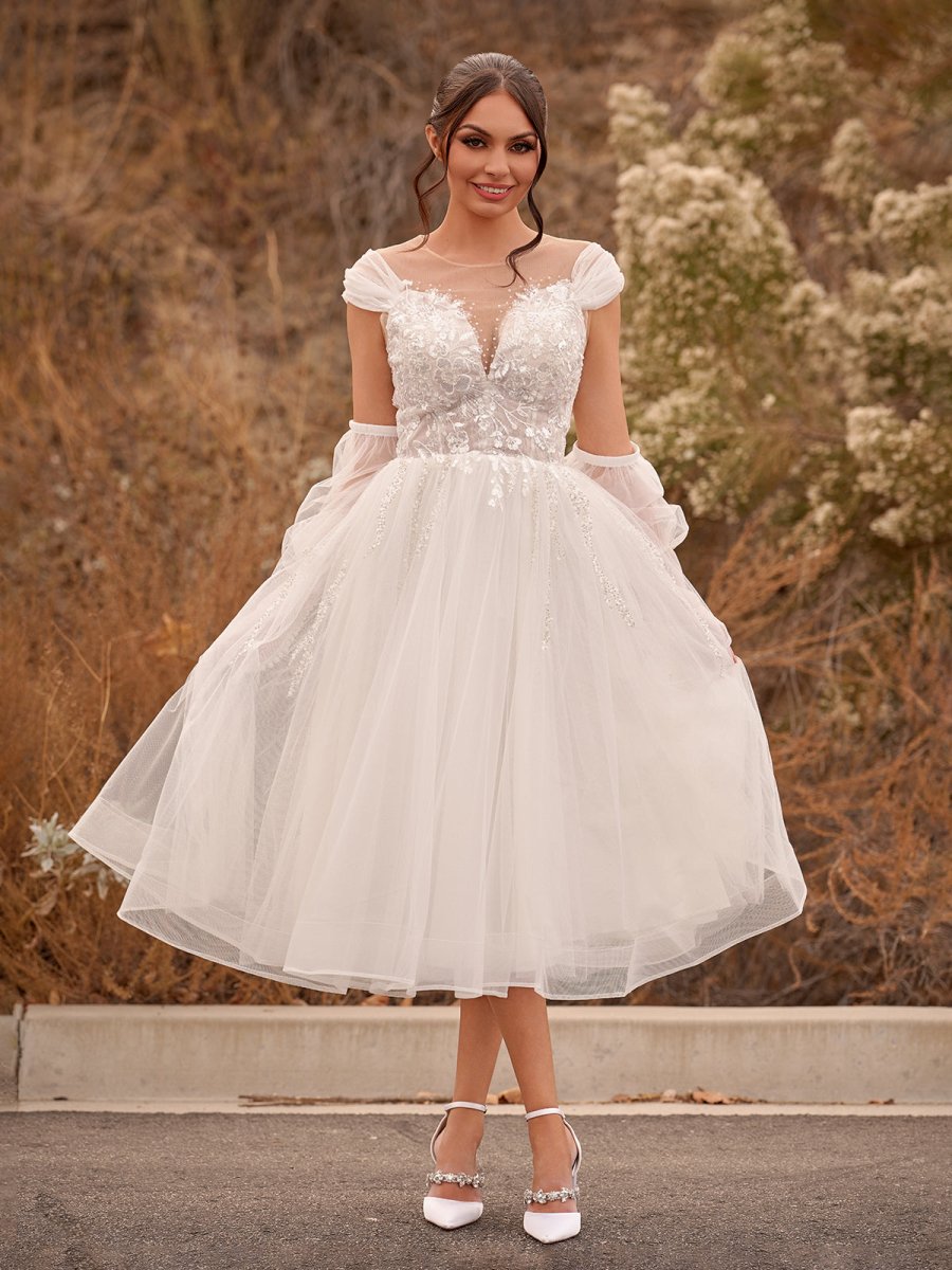 A - Line Sweetheart Long Sleeves Elegant Tulle Wedding Dresses With Appliques Lace - KissProm