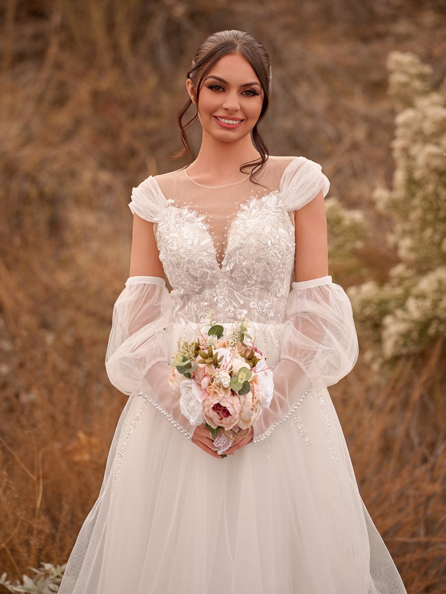 A - Line Sweetheart Long Sleeves Elegant Tulle Wedding Dresses With Appliques Lace - KissProm