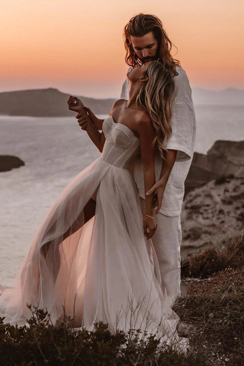 A-line Sweetheart Tulle High Split Bohemian Wedding Dress