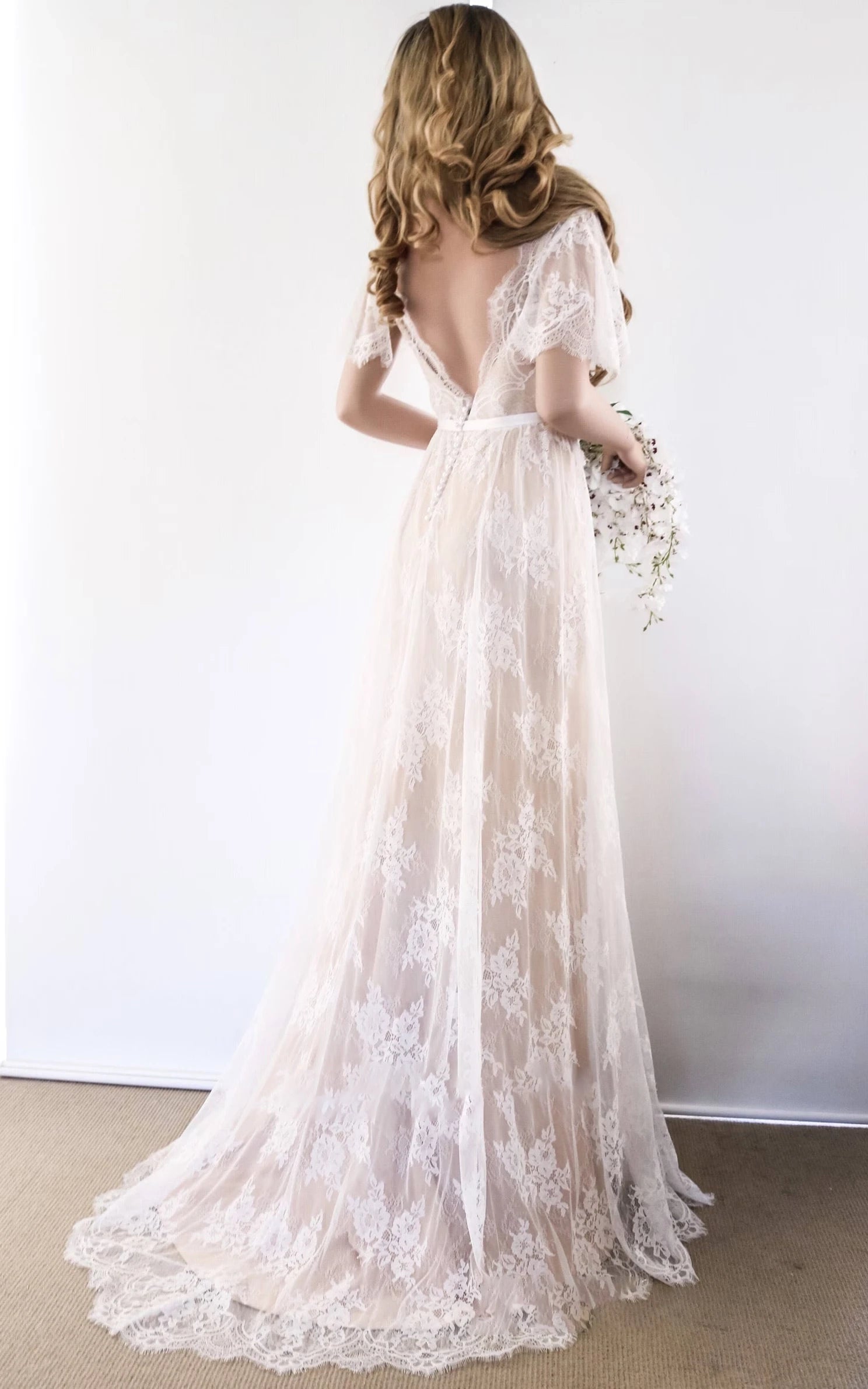 Boho V - neck Beach A - line Country Elegant Lace Petals Illusion Bell Wedding Dress with Train - KissProm