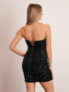 KissProm Bodycon Sweetheart Sequin Short Homecoming Dresses | In a timeless black shade, the dress showcases a flattering v-neck neckline, drawing attention to the neckline.