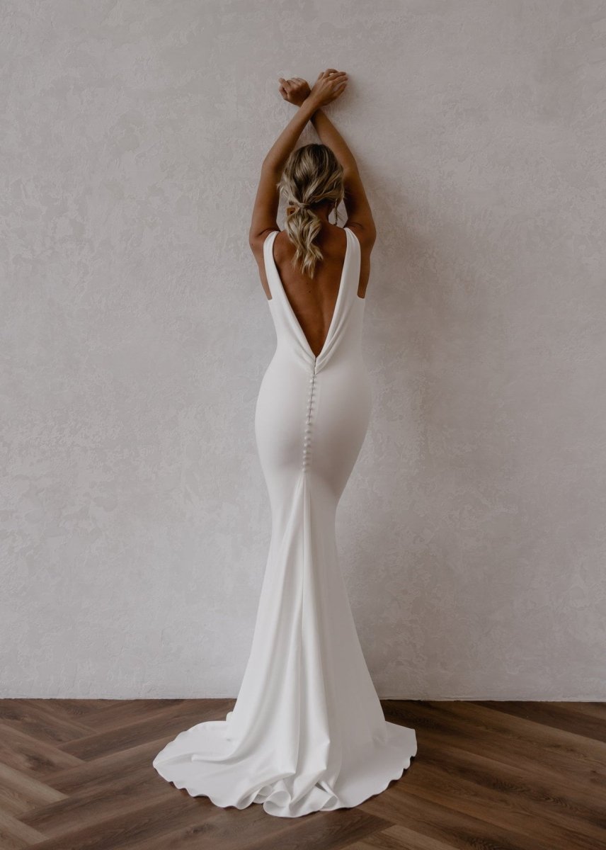 Jaylynn | Mermaid Deep V - Neck Backless White Wedding Dress - KissProm