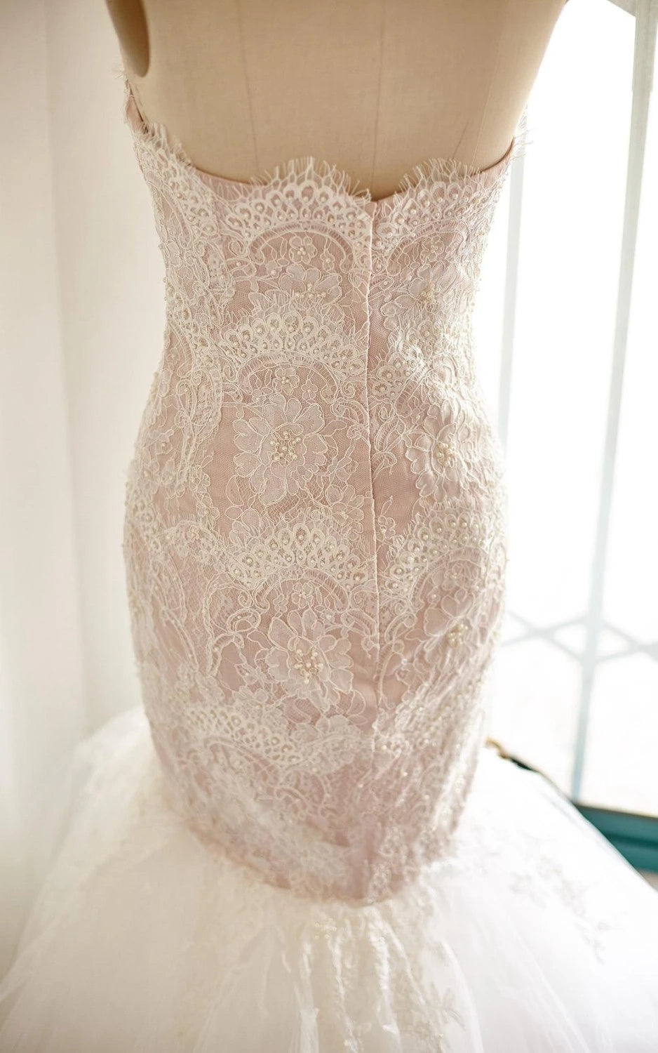 Mermaid Sweetheart Sleeveless Tulle Lace Wedding Dress with Beading