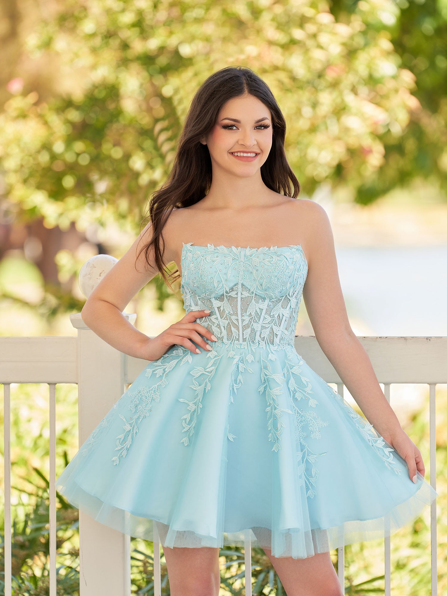 Petunia |A-Line Tulle Lace Homecoming Dress with Appliques