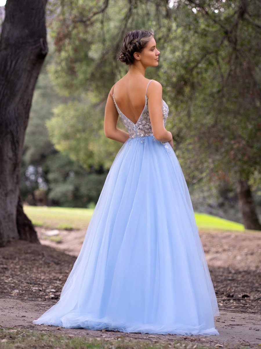 Deep V - Neck Applique Lace Floor Length Tulle Prom Dress - KissProm