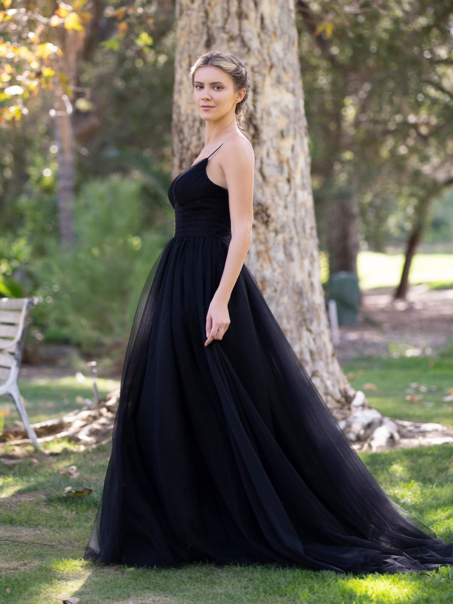 Deep V - neck Tulle Sweep Train Prom Dress - KissProm